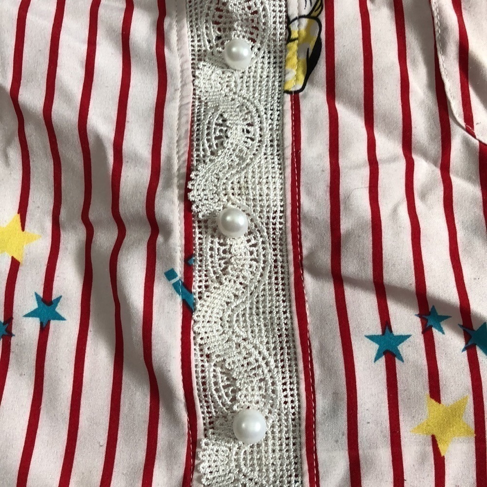 Minnie Mouse button up blouse - Picture 4 of 11